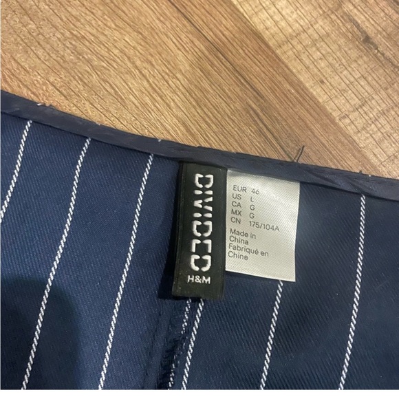 H&M vest - Picture 2 of 2